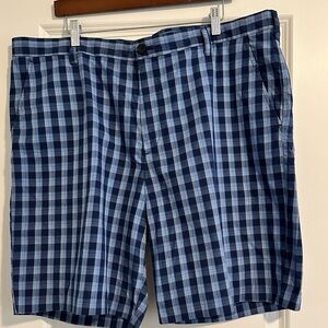 Men’s plaid shorts blue